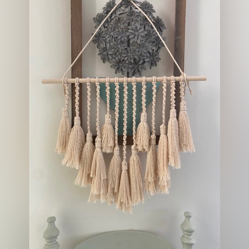 Macrame wall hanging